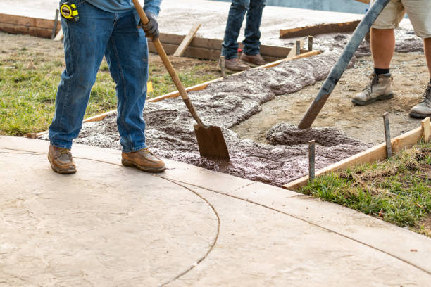 Best Local Concrete Companies  in Oakdale, CA